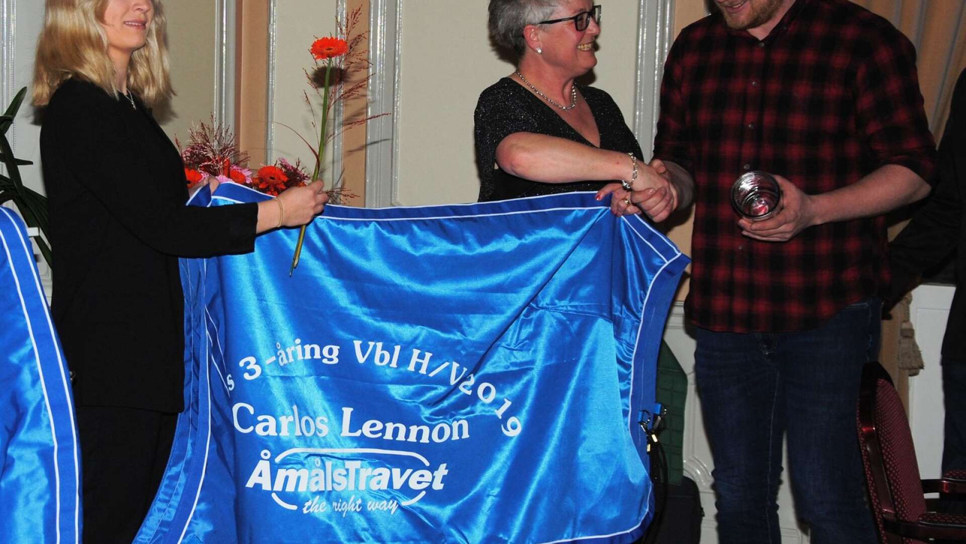 Priset för Årets treåriga varmblod gick till Carlos Lennon. 