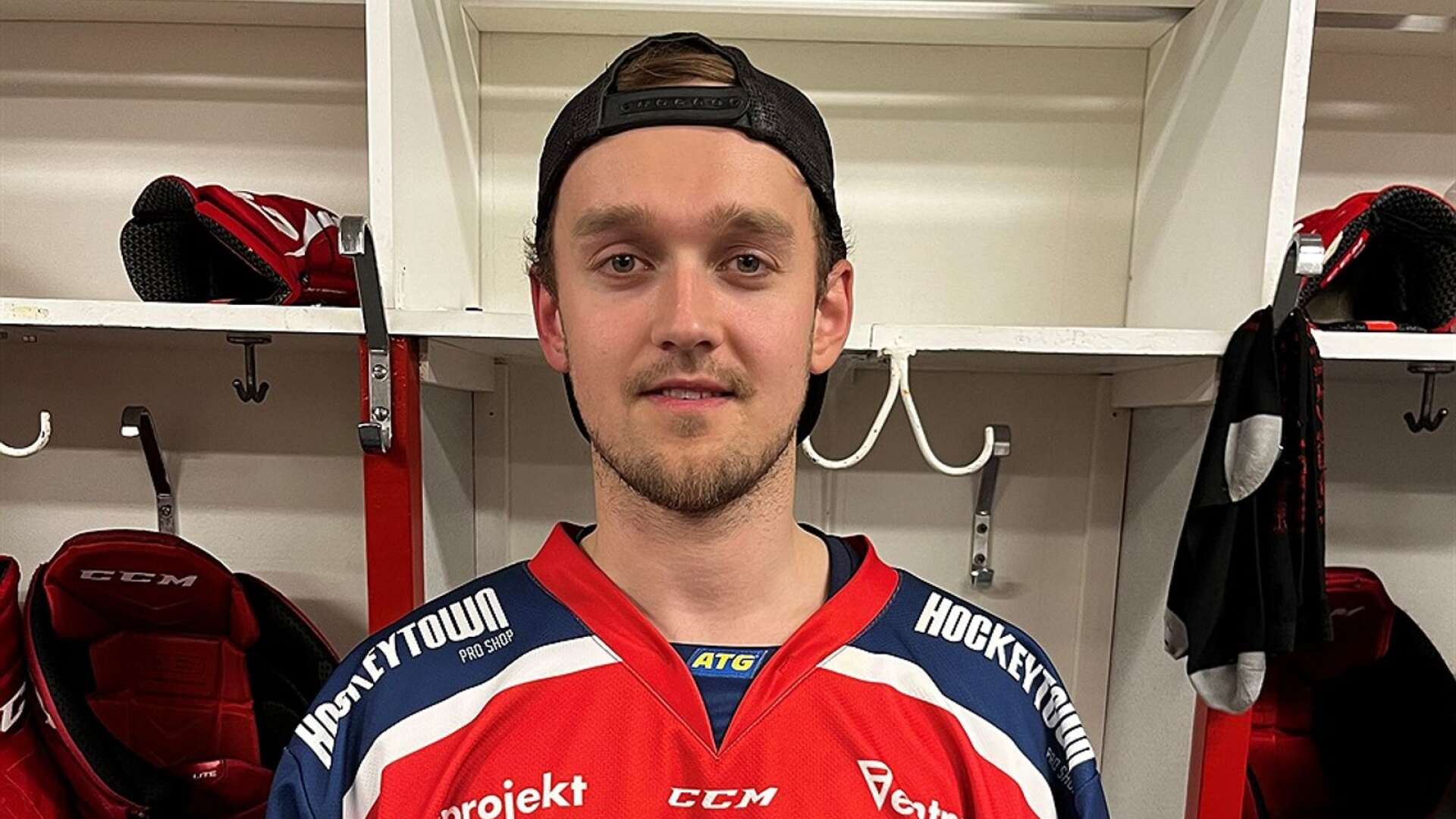 Oliver Henriksson, 26, gör comeback efter tre års uppehåll.