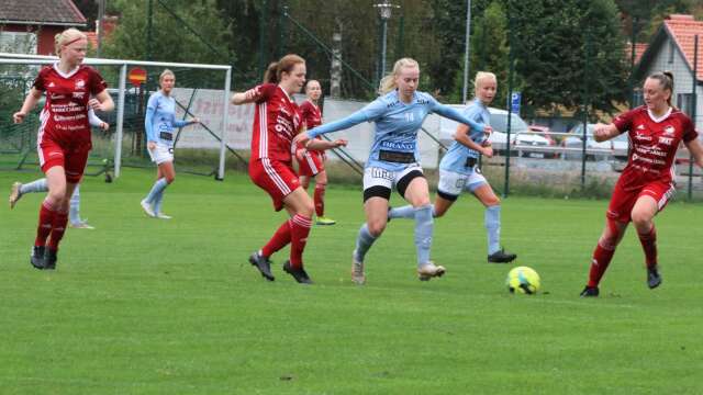 Division 4 Dalsland avslutas med sex lag efter att Orust FC U dragit sig ur. 