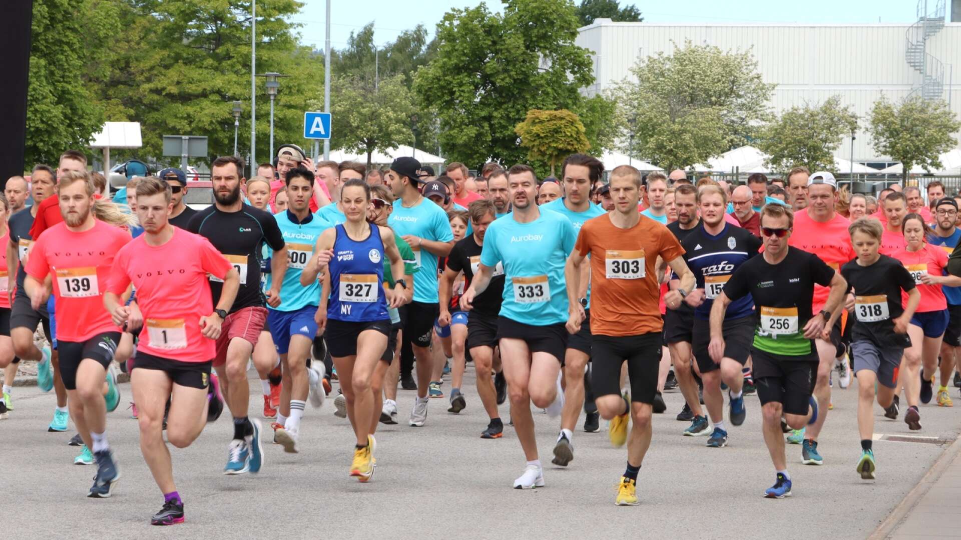331 löpare deltog i Skövde City Run som inleddes på Aurobays område.