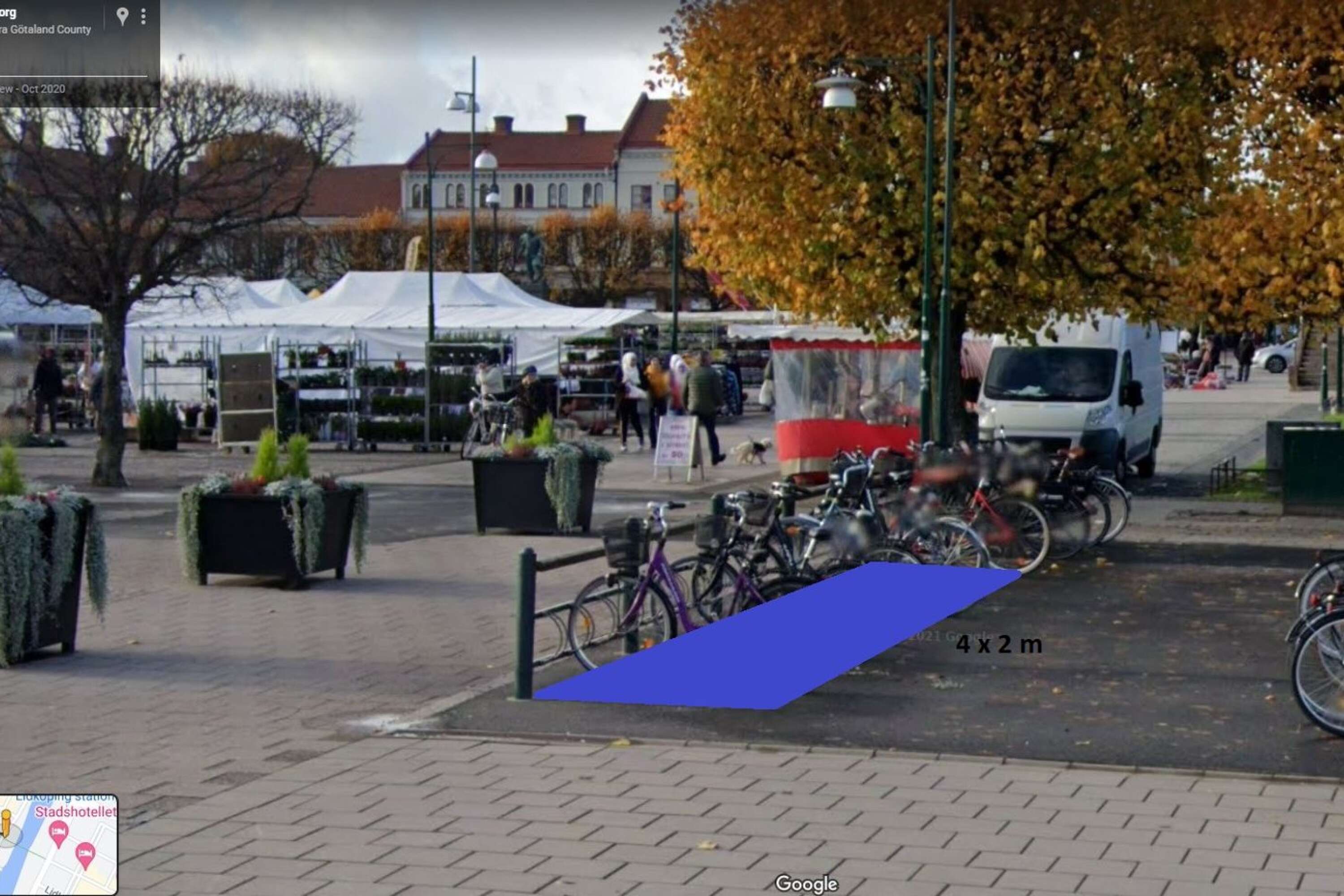 Förslag på plats vid torget för cykelparkering för elsparkcyklar.