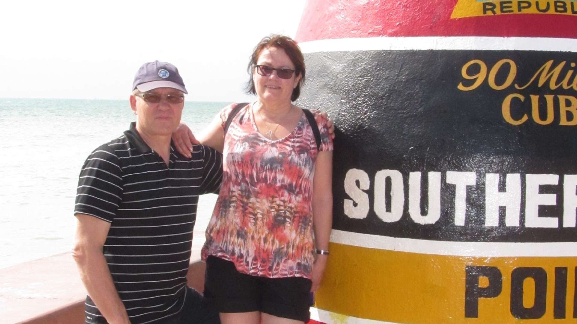 Att resa är ett stort intresse för Gunnel Öberg. Här är hon i Key West, USA, tillsammans med sin man Bo Öberg. 