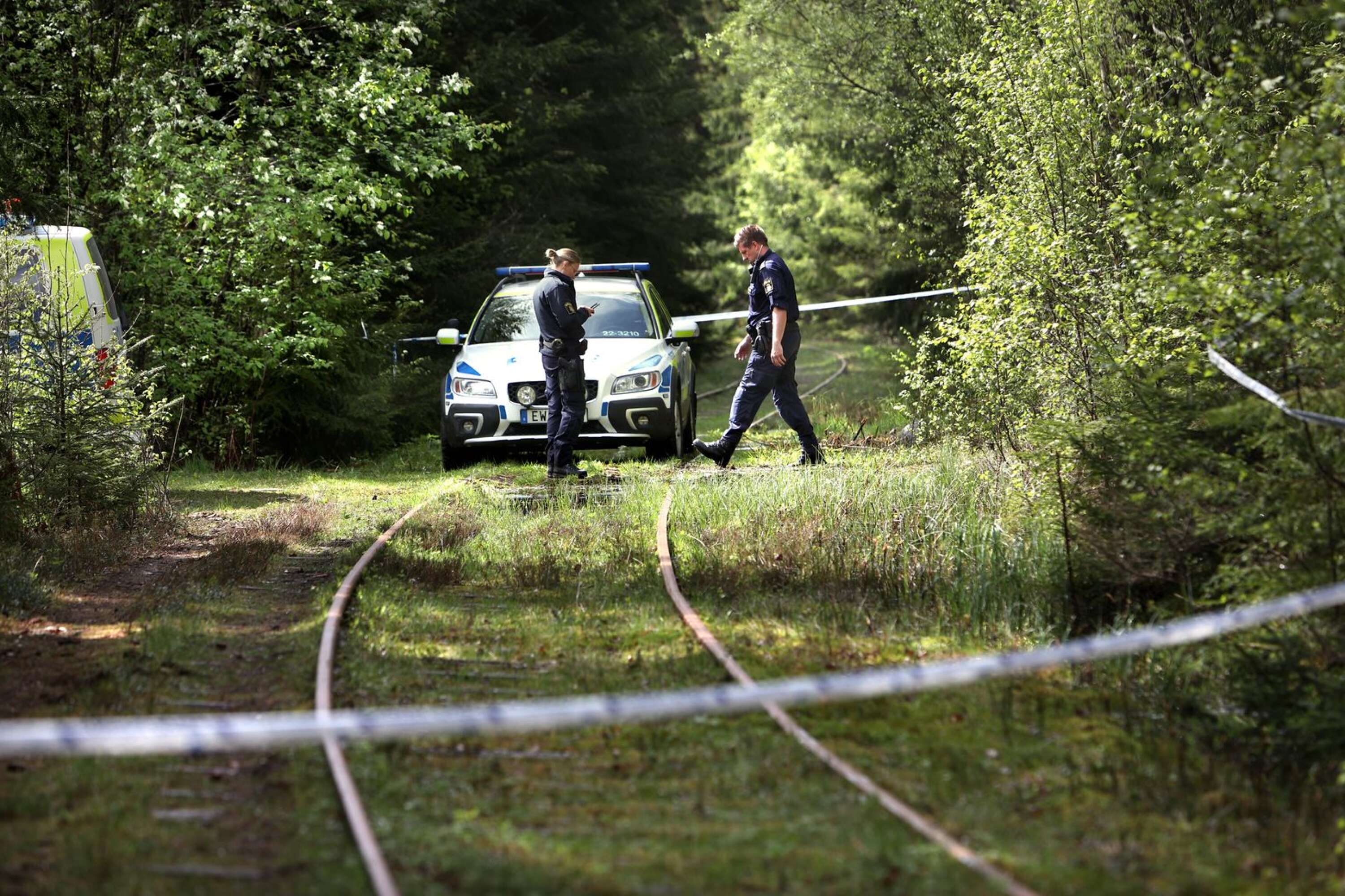 Det var vid ett större skogsområde vid gamla järnvägsbanan söder om Årjäng som polisen under en period sökte efter den försvunne mannen.