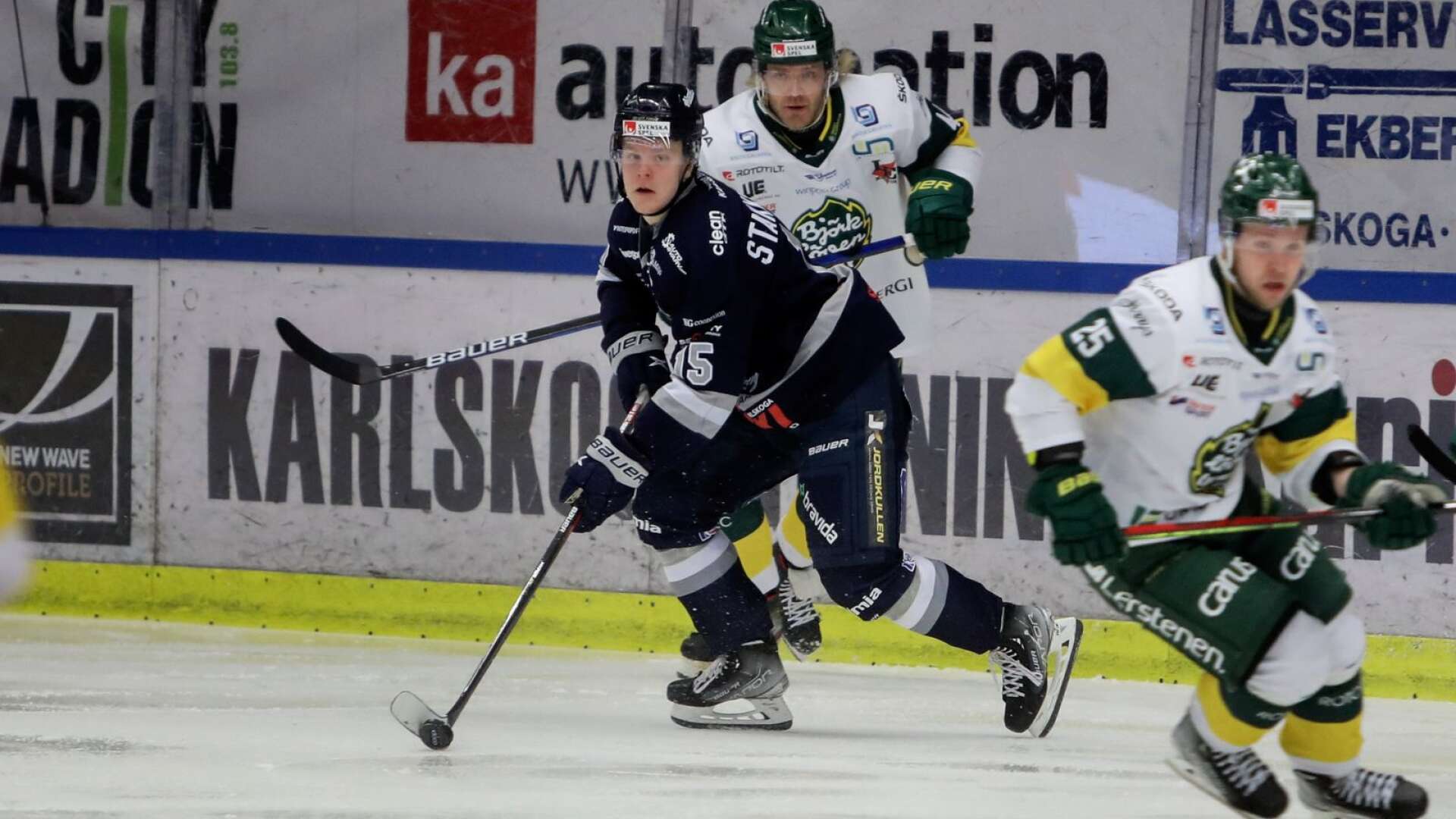 Åke Stakkestad blev matchvinnare för BIK Karlskoga med sitt segermål i förlängningen.
