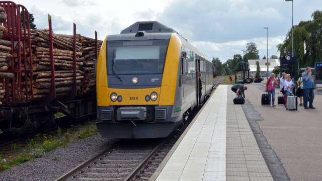 Tågen på Fryksdalsbanan föreslås stanna i Edsbjörke igen, åtminstone på prov.