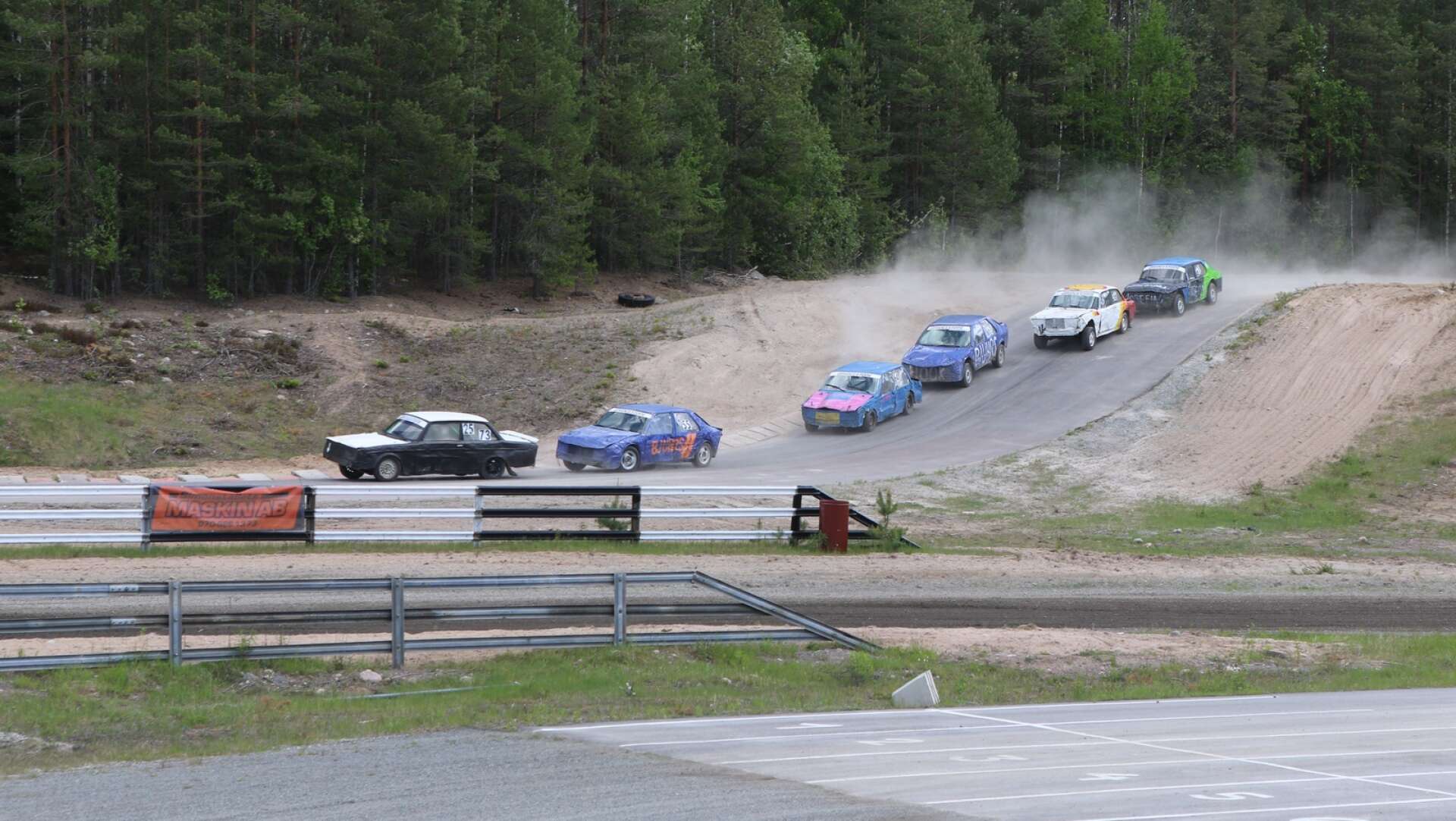 Folkracetävlingen i Hällefors på Sångens motorstadio under helgen. 