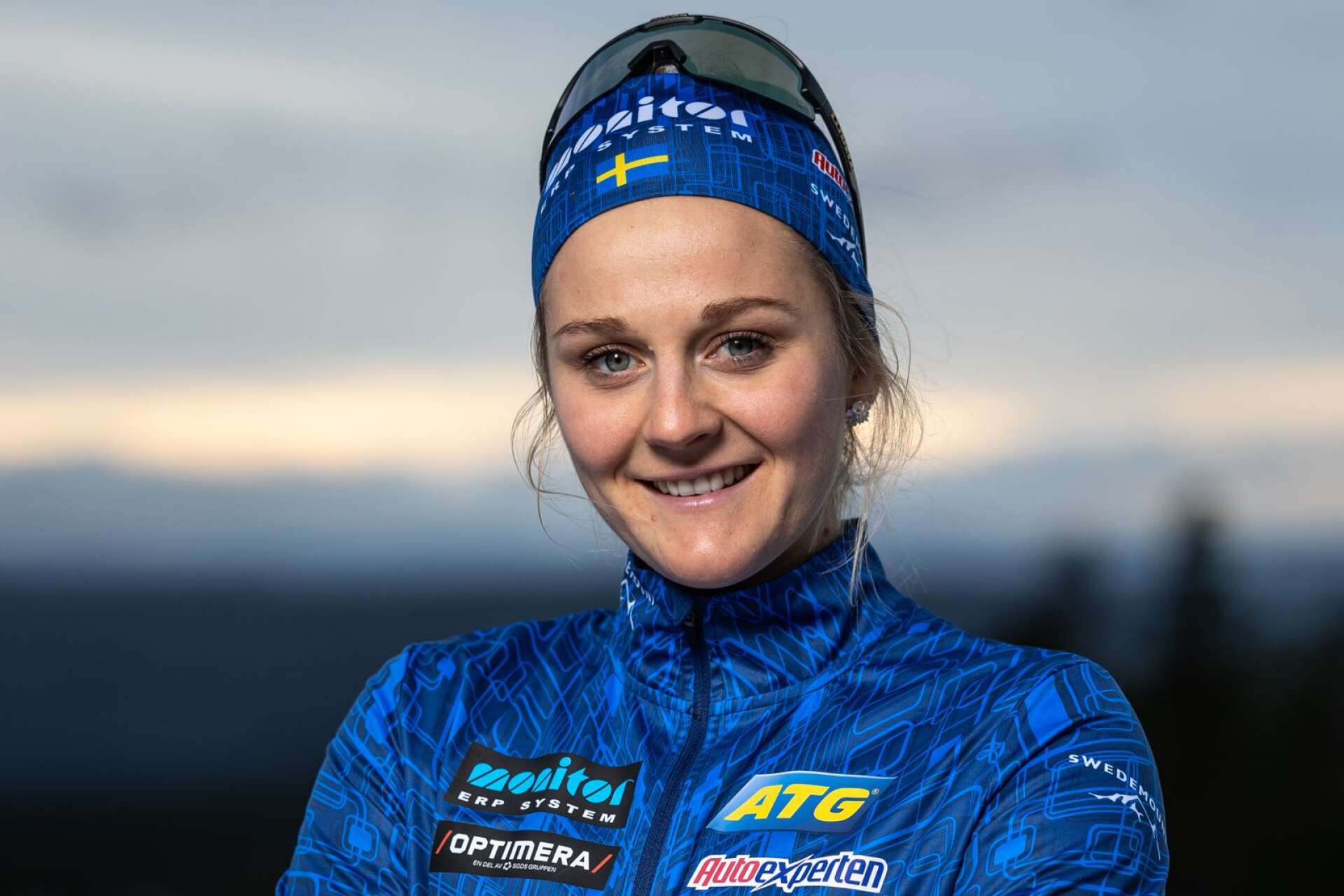 Tidigare världens bästa sprintskidåkare, numera skidskytten, Stina Nilsson är tillsammans med värmländske skidskytten Emil Nykvist.
