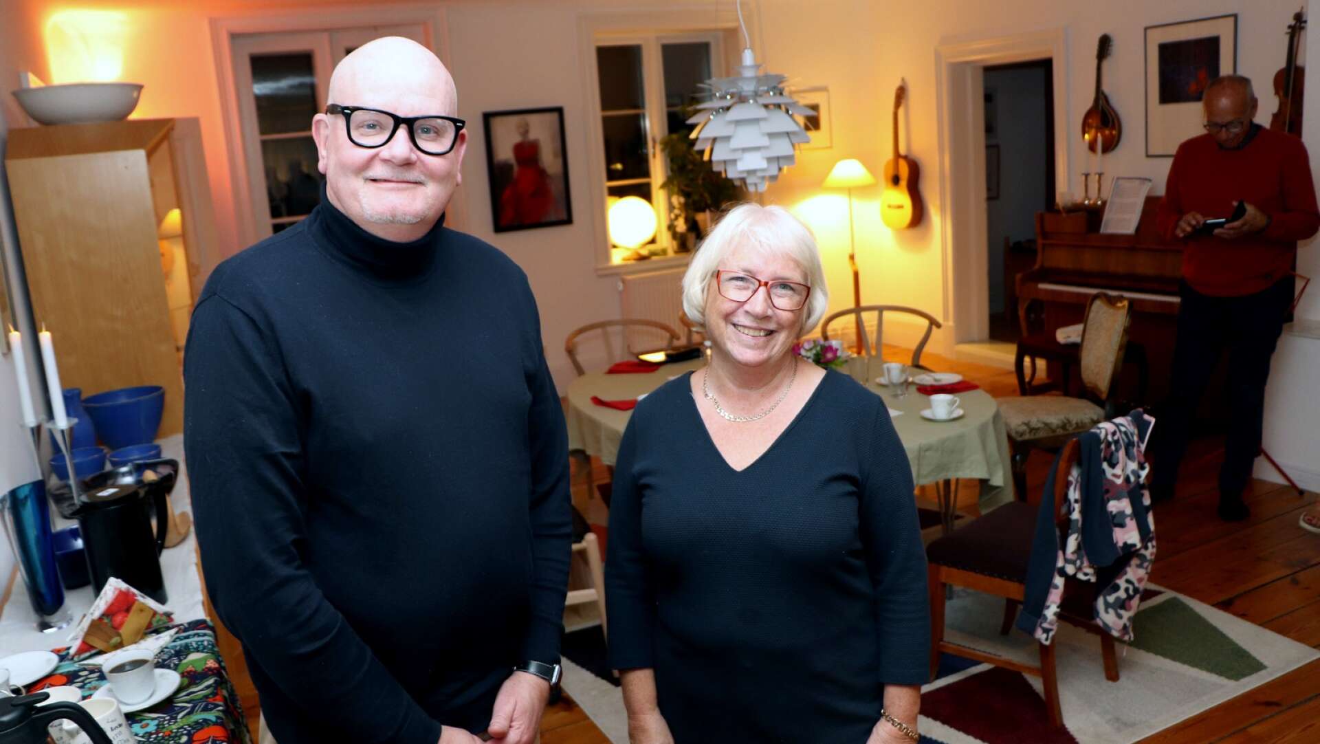 Michael Kihlström och Eva-Lotta Gram gladdes åt partiets framgångar i Hjo. 