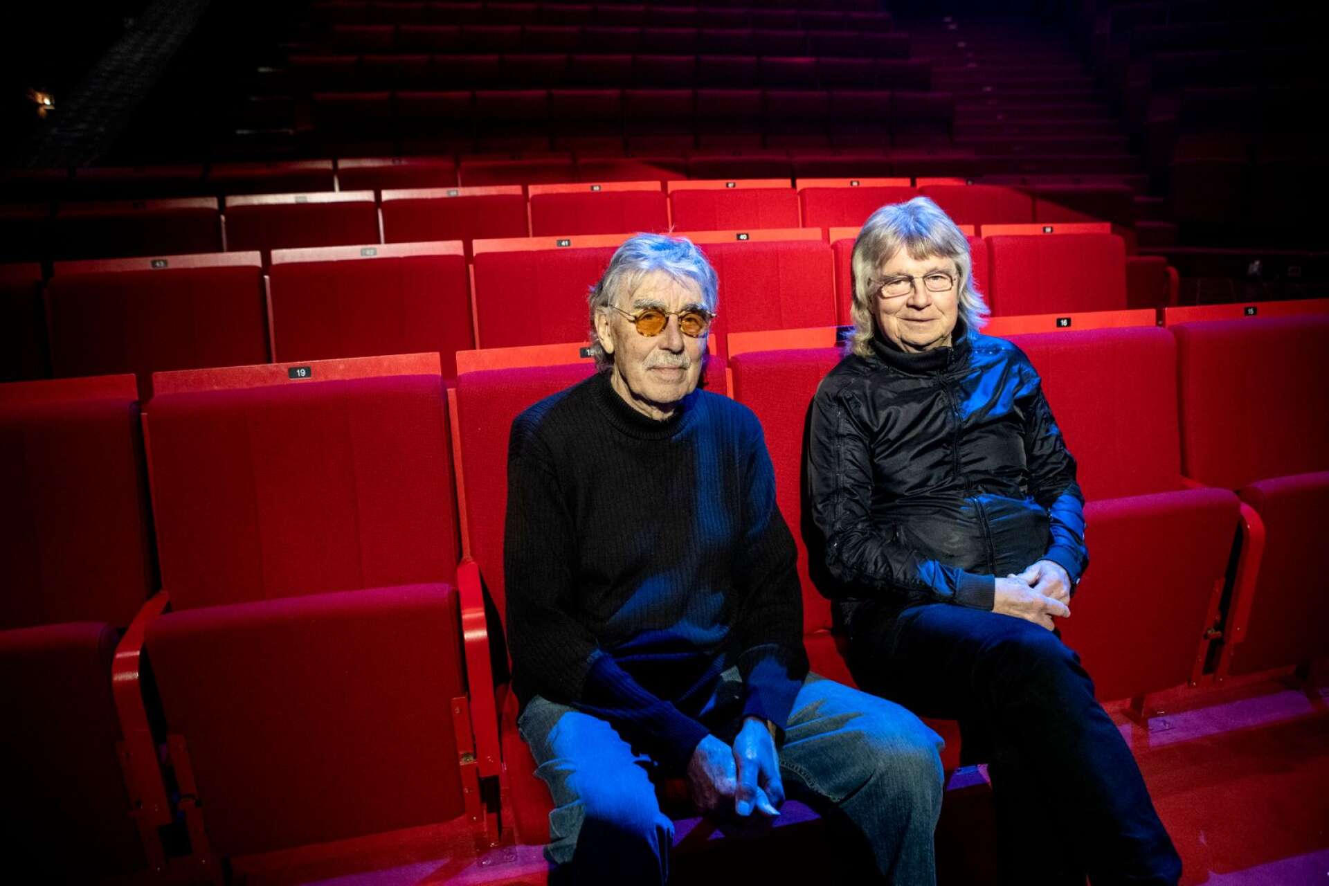 Lasse Åberg och Janne Schaffer har känt varandra sedan 1963 och har nästan daglig (banan) kontakt. 