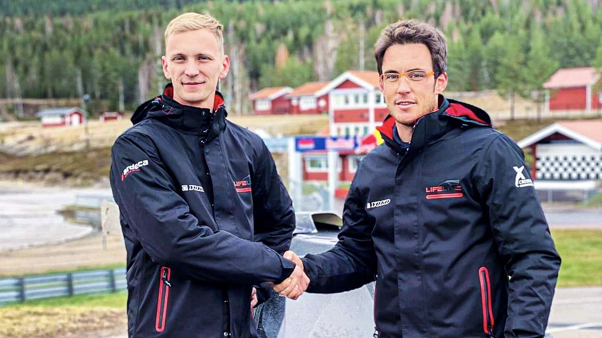 Jimmie Österberg tar plats i det team som Hyundai-föraren Thierry Neuville driver tillsammans med brorsan Yannick.
