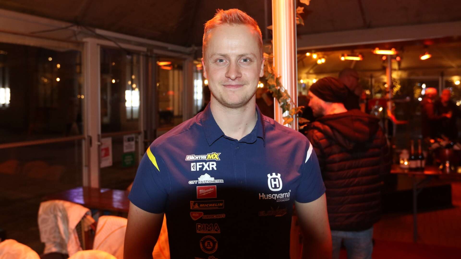 Albin Elowson mötte sponsorer och media i Skövde på torsdagskvällen. Enduroföraren är taggad för en ny säsong.
