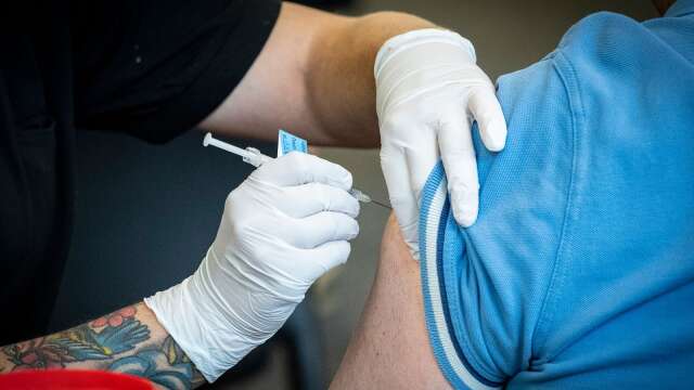 Många skaraborgare har nu fått två doser vaccin.