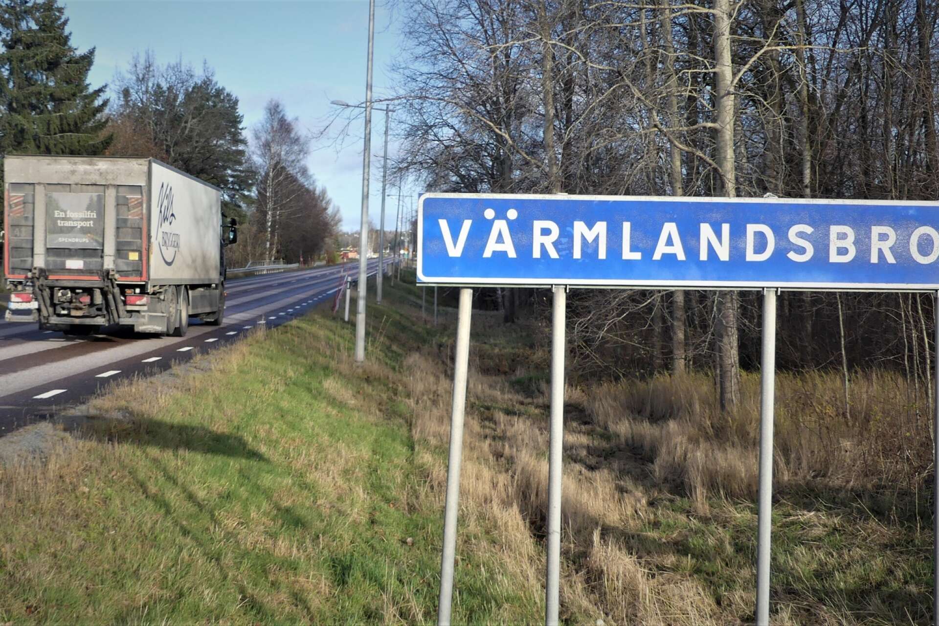 Se till att det blir en hållbar lösning av E45 genom Värmlandsbro, uppmanar skribenten.