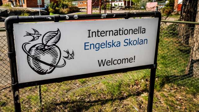 Fler elever vid den Internationella Engelska skolan i Karlstad än vanligt, vill byta till en kommunal skola i höst. 