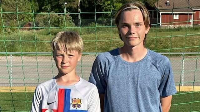 Aston Uttersäv och Isak Järnberg spelar till vardags i IF Vikens P08-lag. I sommar får de chansen att mäta sig med landets bästa 15-åringar, på Rikslägret i Halmstad. 