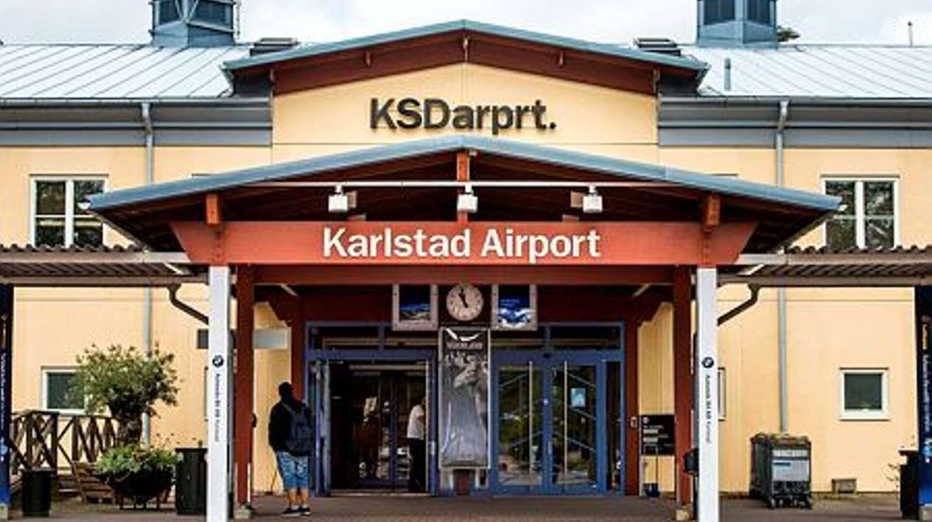 Karlstads skattebetalare får fortsätta att på egen hand täcka underskotten för flygplatsen. 