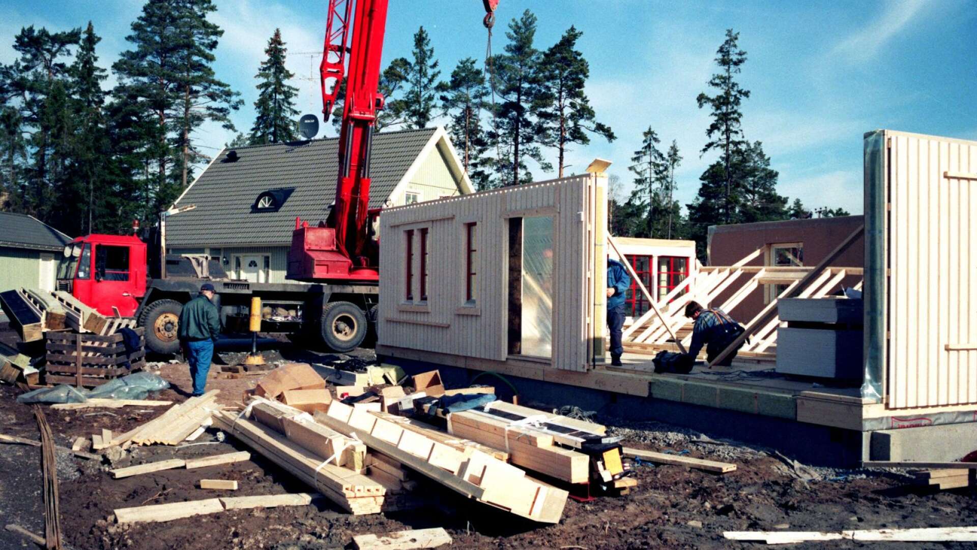 Att bygga i trä ökar i Sverige. Nu hårdsatsar norska Termowood på den svenska marknaden , söker partnerskap och har planer på att bygga en fabrik i Sverige. Säffle är en av flera tänkbara etableringsorter.