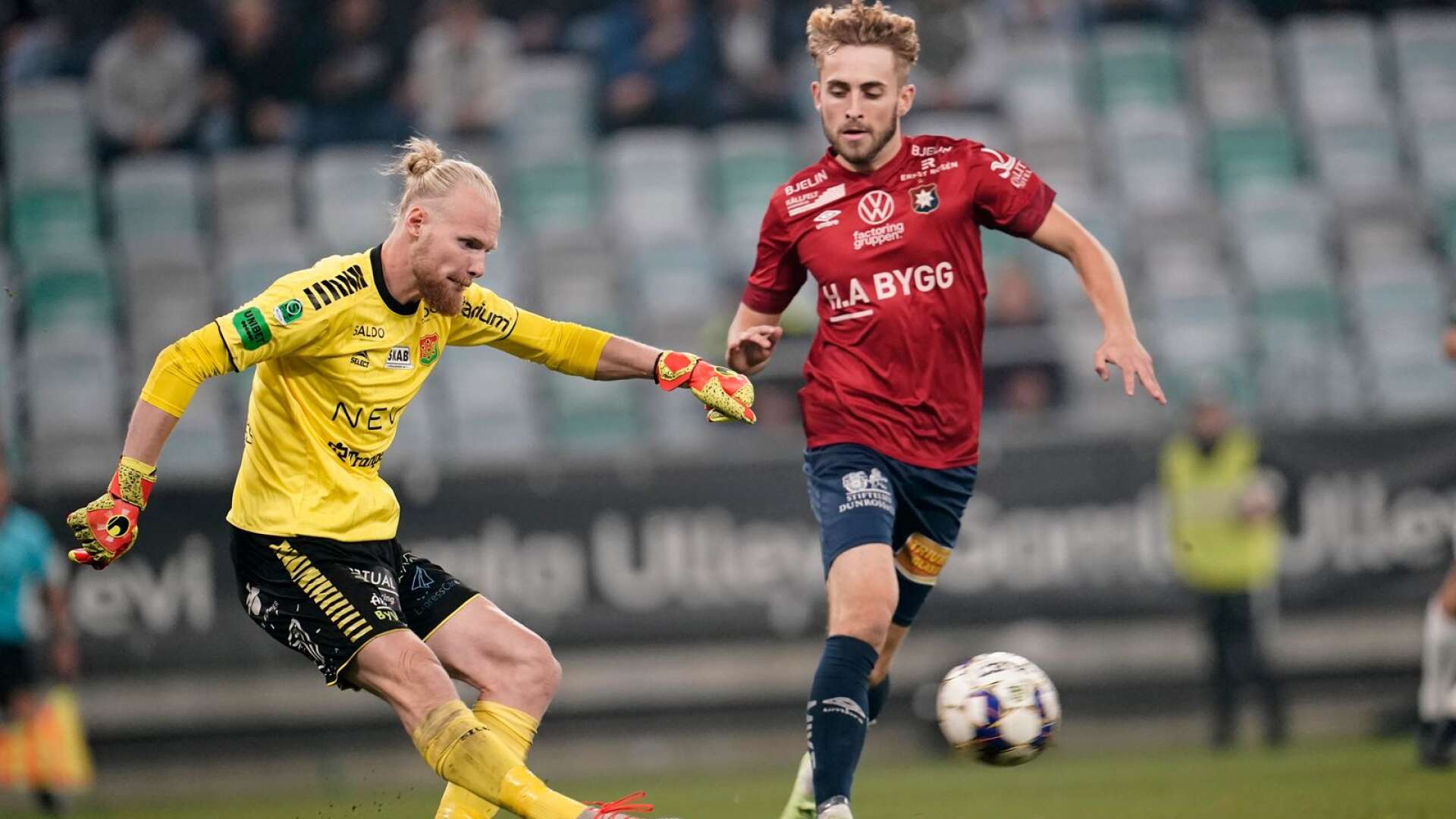 Jack Cooper Love lånas från Elfsborg men här i Örgrytes röda tröja under en match mot Gais förra säsongen.