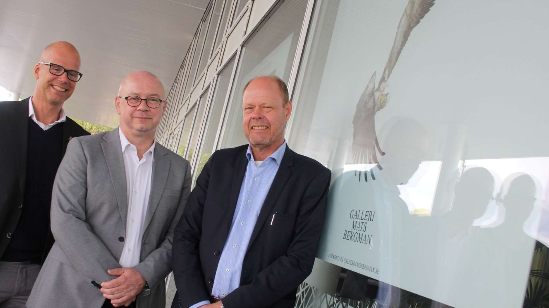 Carl Hallgren, Mattias Nord och Mats Bergman visar konst i skyltfönstren på Karlstad CCC.
