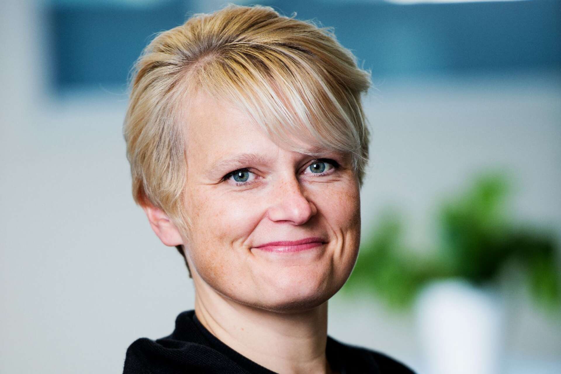Charlottenbergsbon Edel-Helene Thingstad har varit med och startat upp en ny bank i Norge, där hon nu är verksamhetschef.