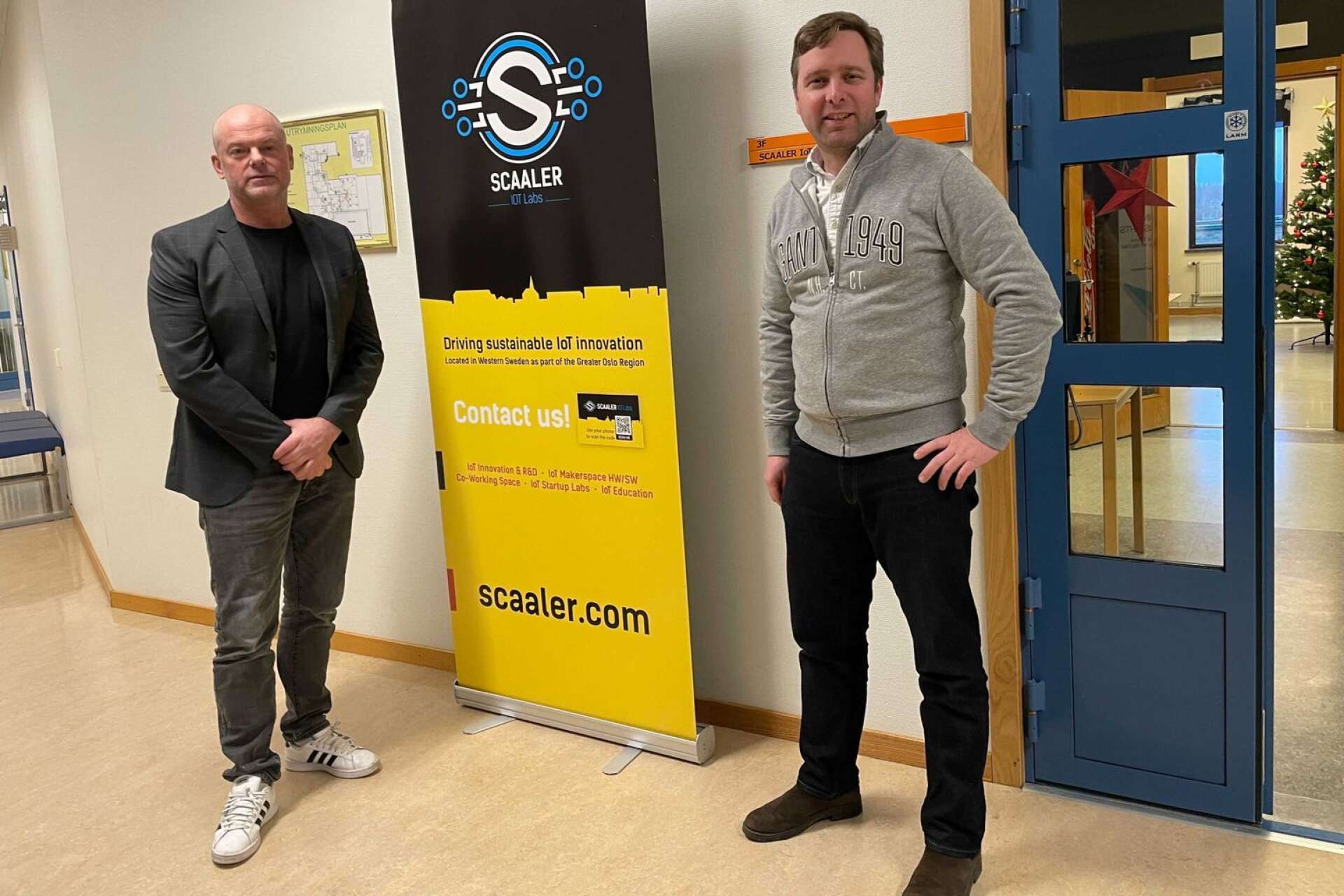 Två av grundarna, David Holm och Robert Rhönnstad, gläds åt att det händer mycket på Scaaler IoT labs i Arvika just nu.