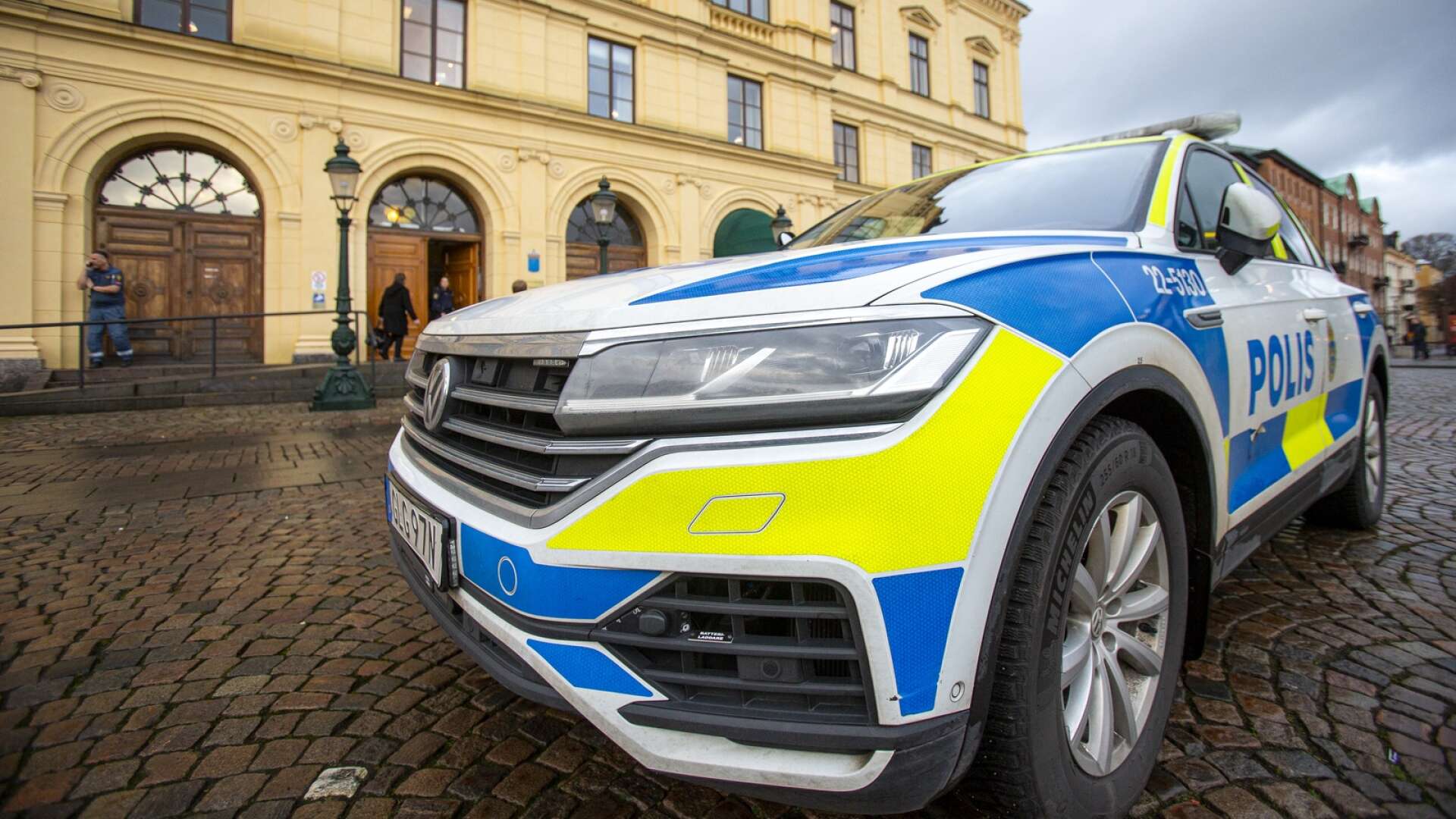 Den notoriske återfallsförbrytaren från Karlstad dömdes på måndagen till ytterligare ett fängelsestraff. Denna gång för att ha attackerat sin ex-flickvän och begått en del mindre brott.