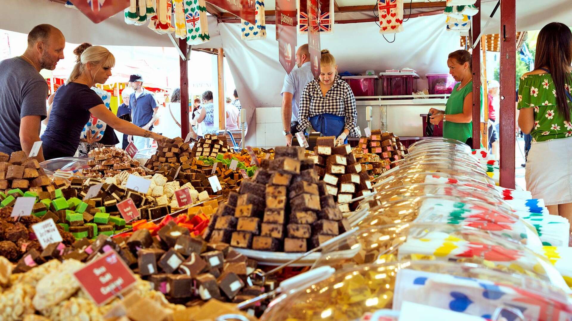 På onsdagen rullar International food festival in till Lidköping för tredje året. Nytt för i år är att man tar plats på Nya stadens torg.