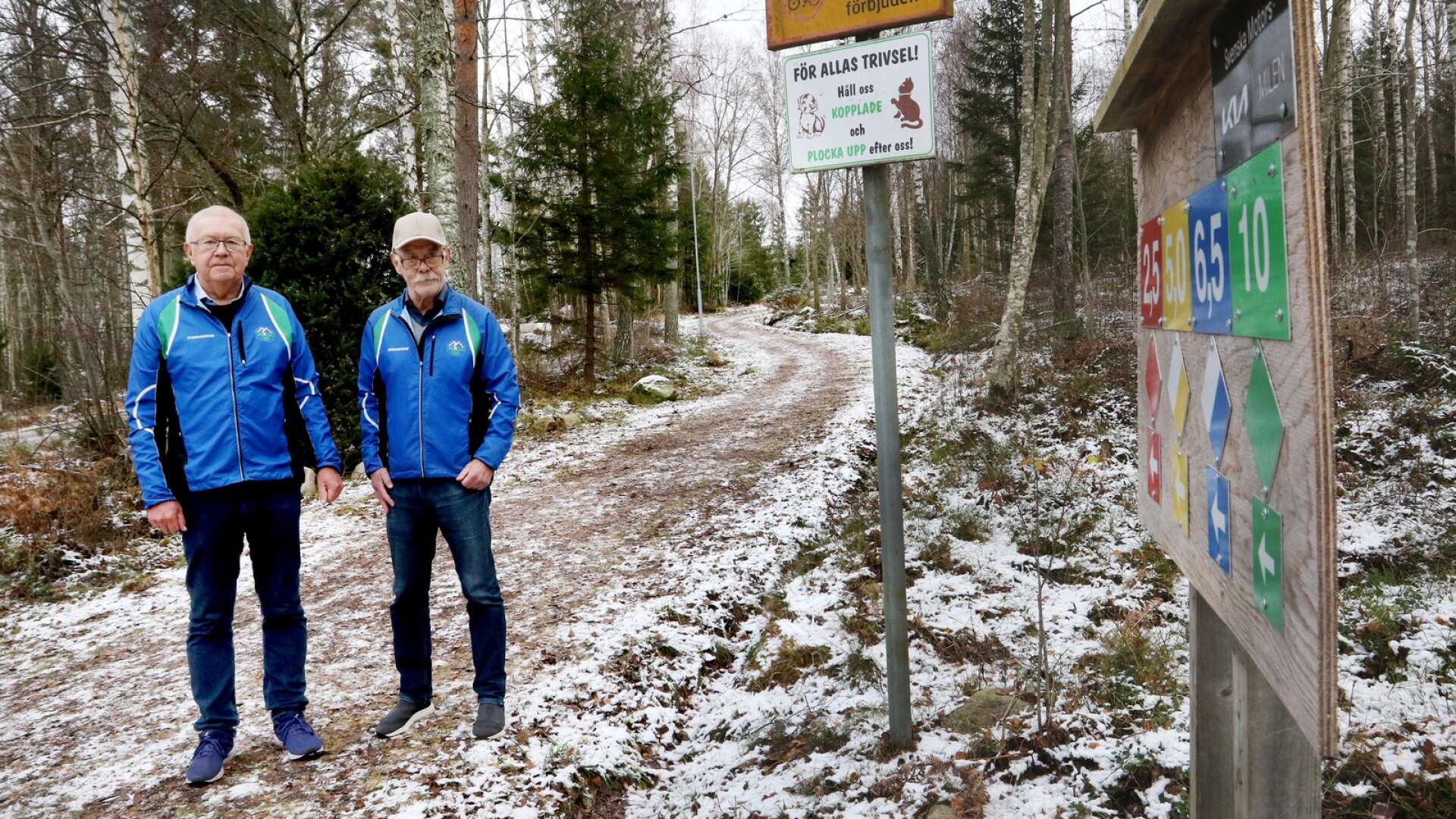 Peter Nyström och Håkan Lööf gillar inte att Snapenskogen riskerar att delas upp om den fördjupade översiktsplanen blir verklighet,