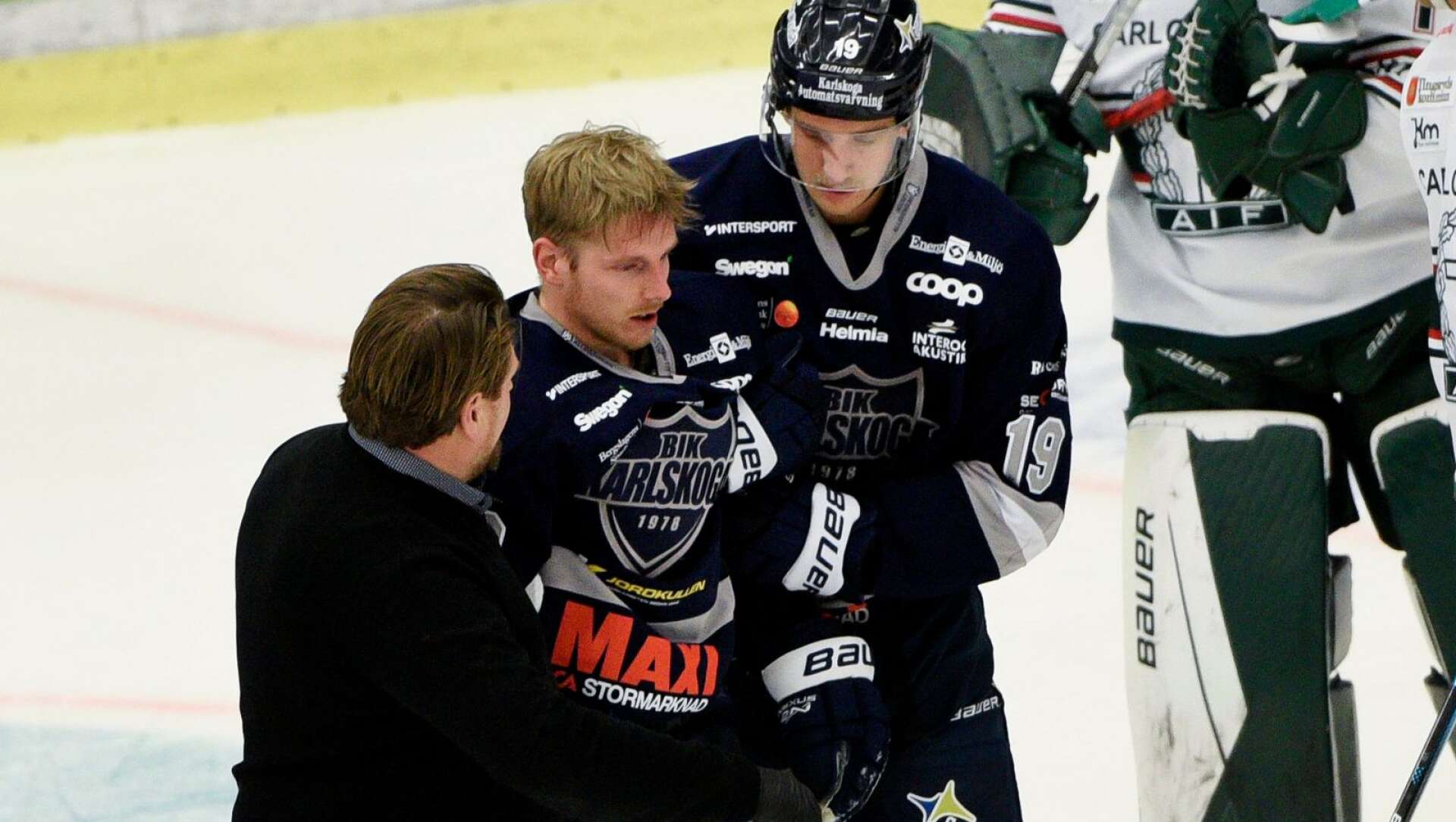 Gustaf Thorell var rejält groggy efter tacklingen. 