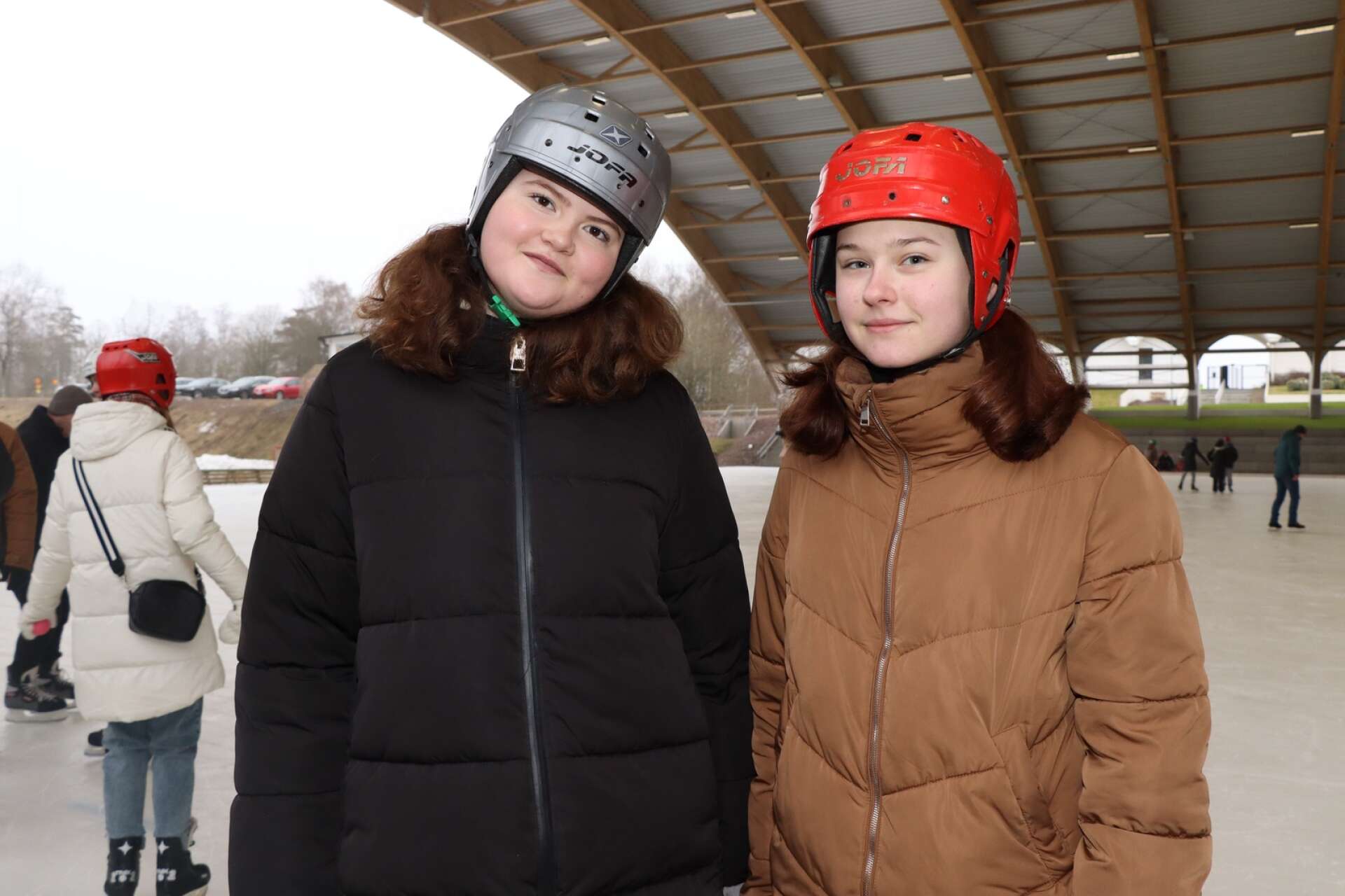 Viktoriia Halmanova 16, och Viktoriia Honcharuk 15, har varit i Sverige i elva månader. 