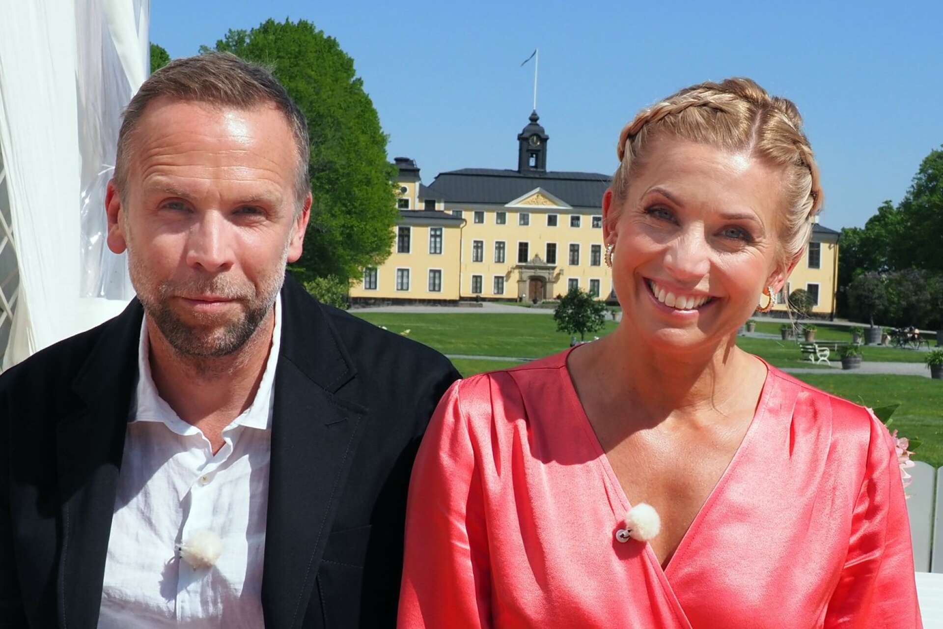 Nytt slott och ny säsong, just nu pågår inspelningen av ”Hela Sverige bakar”.