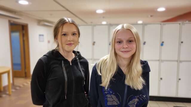 Matilda Skoglöv, 16 år och Nellie Modin, 17 år.
