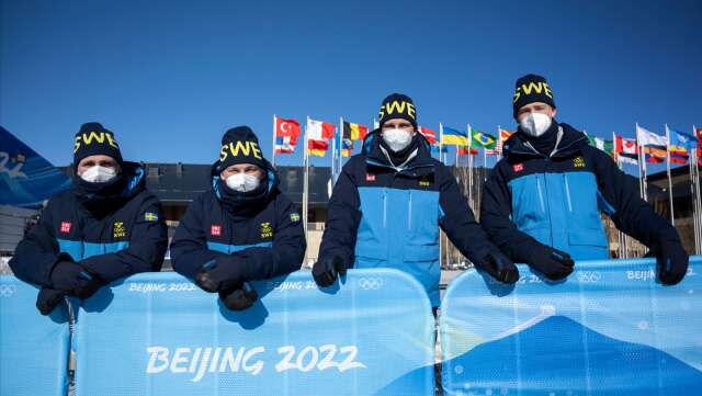 
Ludvig Fjällström, Oskar och Felix Elofsson och Walter Wallberg tävlar i puckelpist vid vinter-OS i Peking 2022
