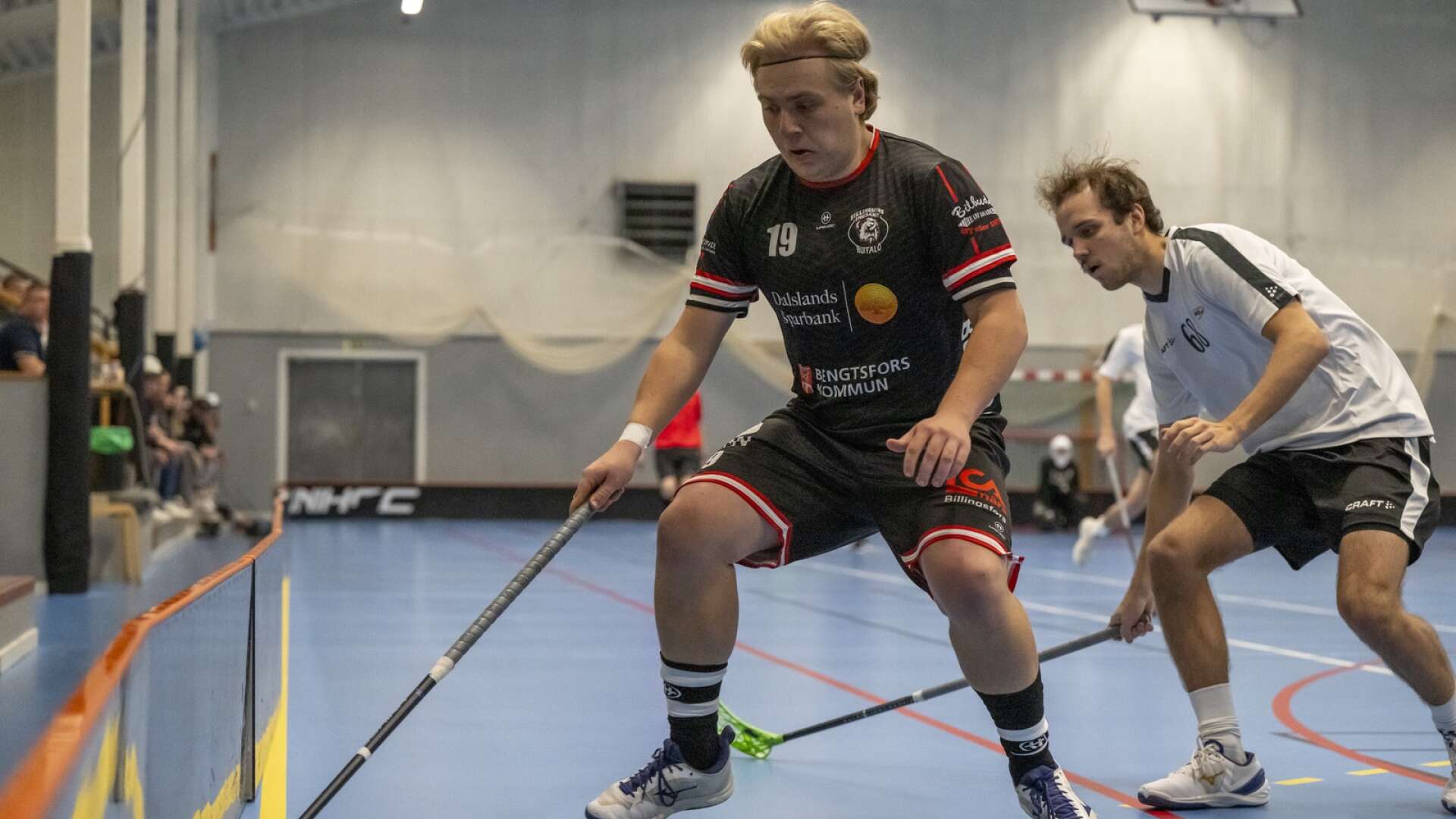 Arvid Svensson gjorde mål för Billingsfors IBK, men det blev en klar förlust med 1–10.
