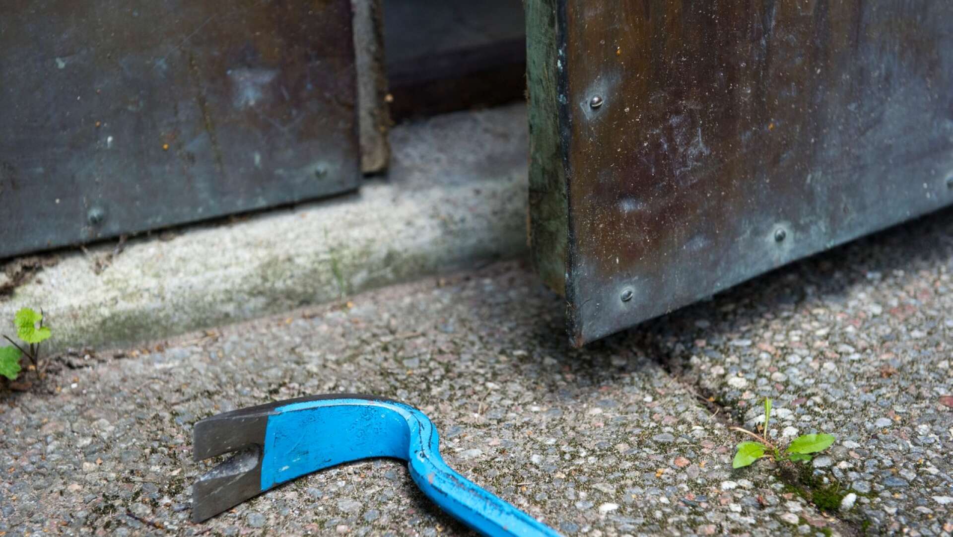 Ett företag på Örsholmen i Karlstad har haft inbrott. Bland annat stals spikpistoler till ett värde av 150 000. Genrebild.