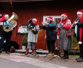 Den norska kvintetten Vigdis Lien Olsen, Stig Lien Olsen, Ingunn-Anette Öhra, Anne-Grete Strandengen och Fredrik Östreng spelade julmusik.