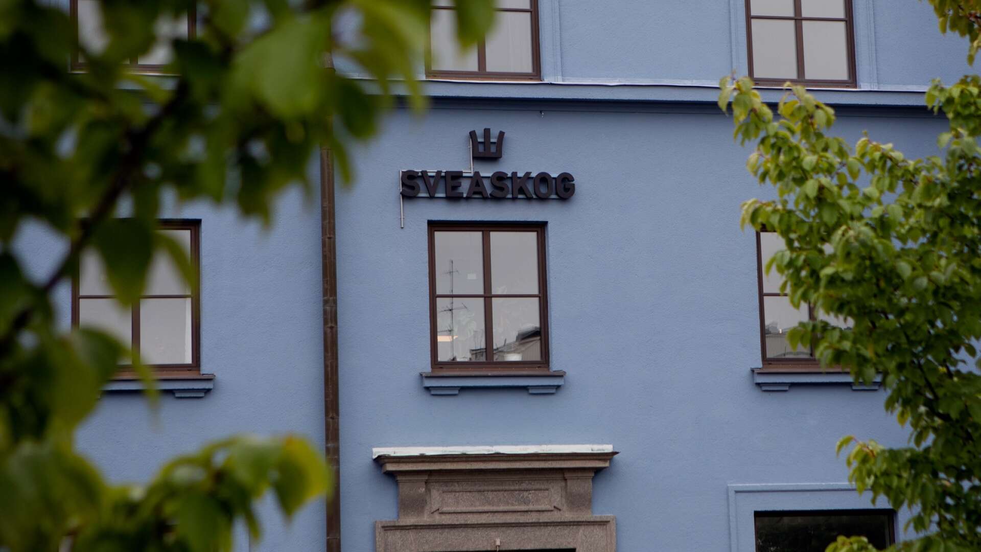 Sveaskog i Karlskoga har polisanmält en före detta anställd som nu är misstänkt för trolöshet mot huvudman.