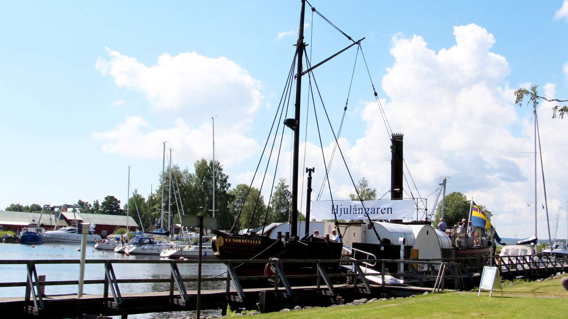 Hjulångaren Eric Nordevall II är såld och kommer flyttas till Karlsborg. På båten kommer det att bedrivas servering med 1800-talstema.