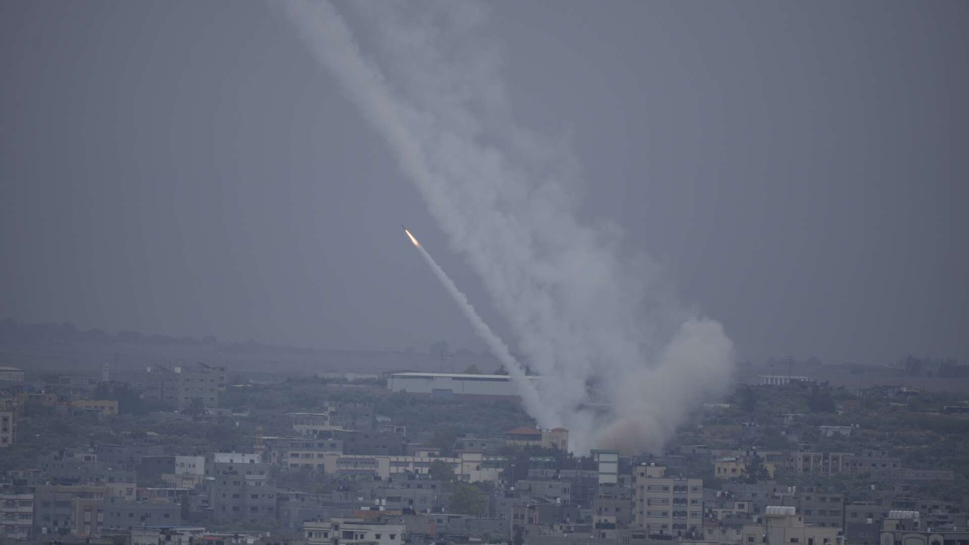 Raketer avfyrade mot Israel i måndags.