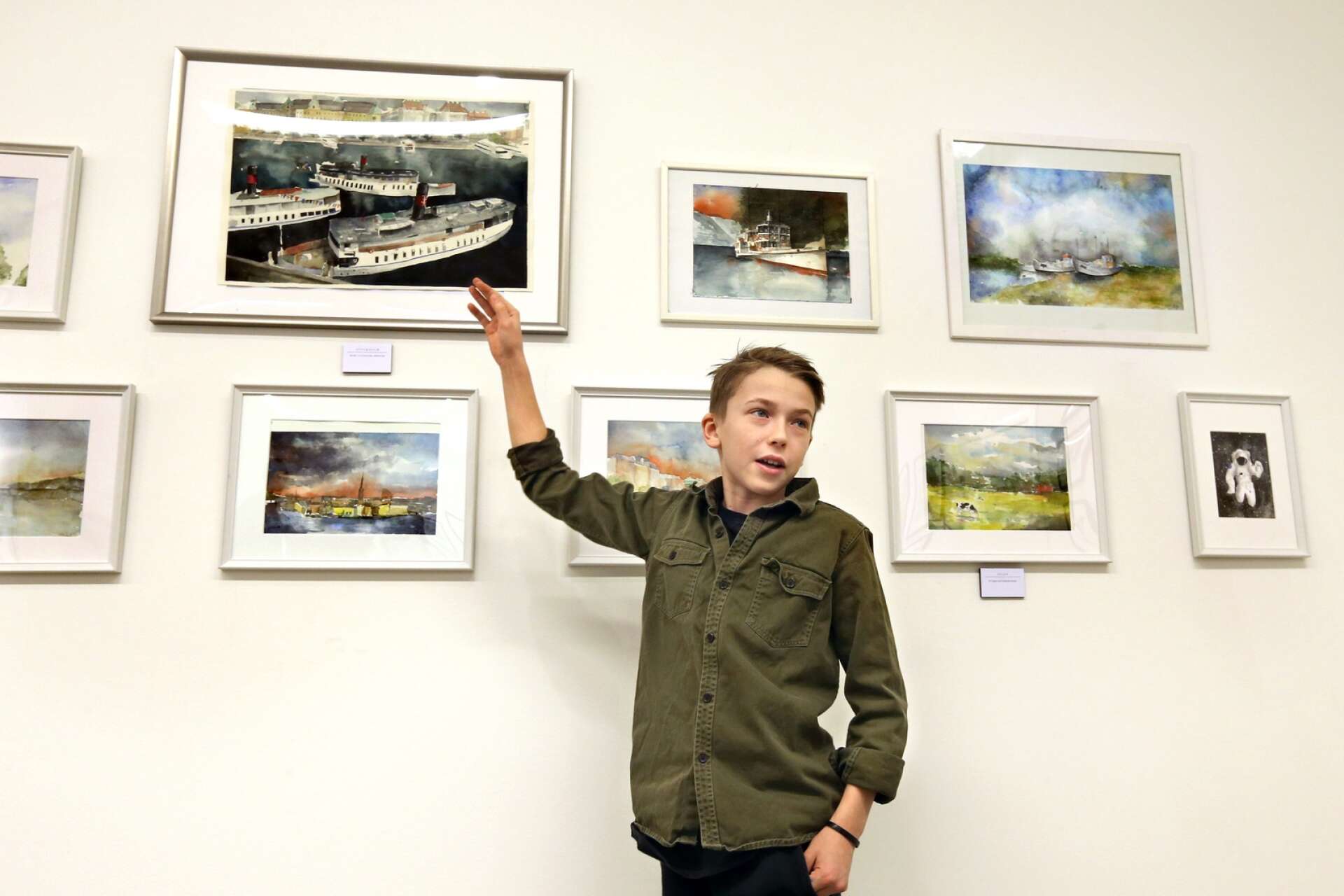 Åttiotvå akvareller hade den då tolvårige Maximilian Svensson, Stockholm, med sig till Karlstad när han ställde ut på Sandgrund 2017.