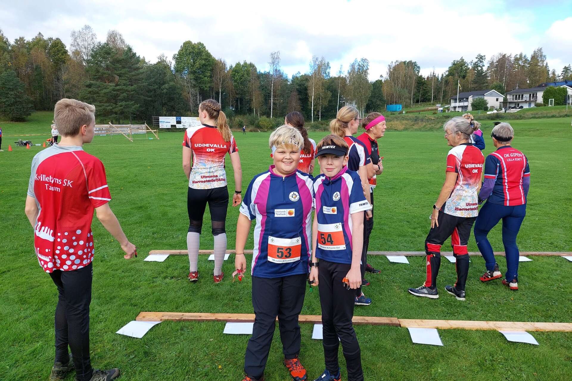 Elmer Håkansson och Neo Johansson tävlade för hemmaklubben OK Skärmen.