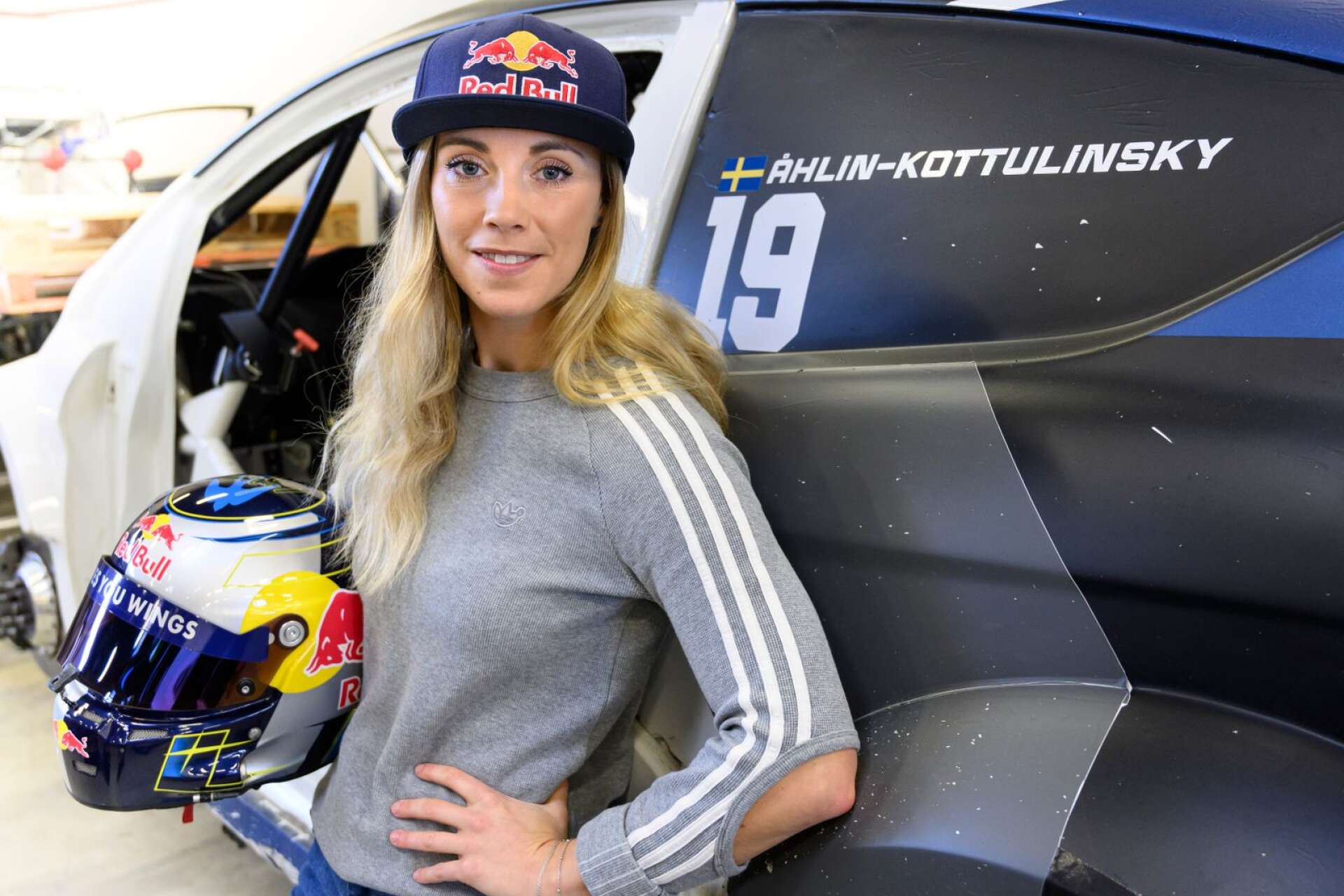 Mikaela Åhlin-Kottulinsky har svårt att smälta att den nästan givna Extreme E-titeln gled henne och Johan Kristoffersson ur händerna.