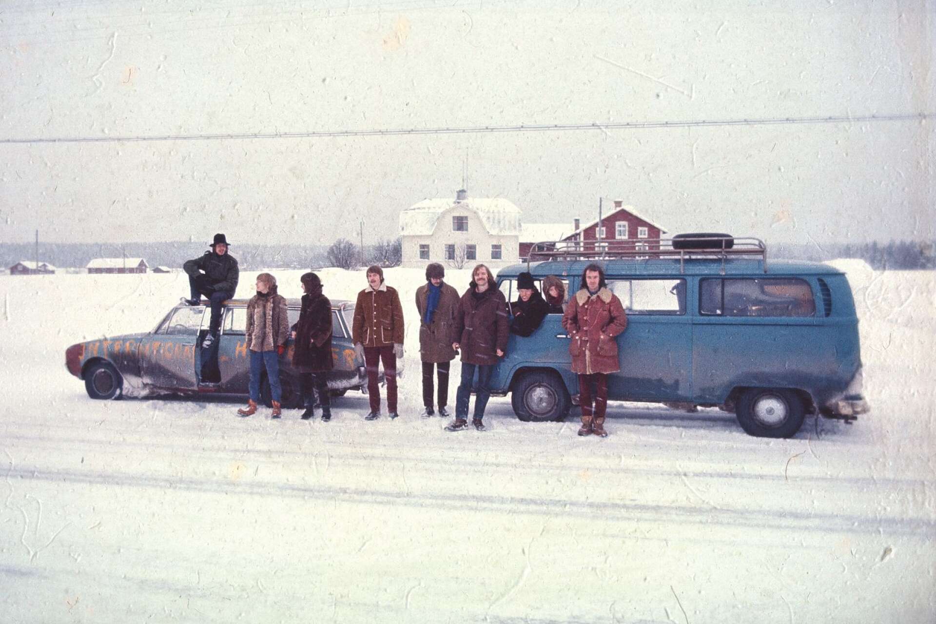 International Harvester under en Norrlandsturné i februari 1969. Bandet ombildades senare till Träd, Gräs och Stenar och förgrundsgestalten Bo Anders Persson flyttade till värmländska Likenäs.