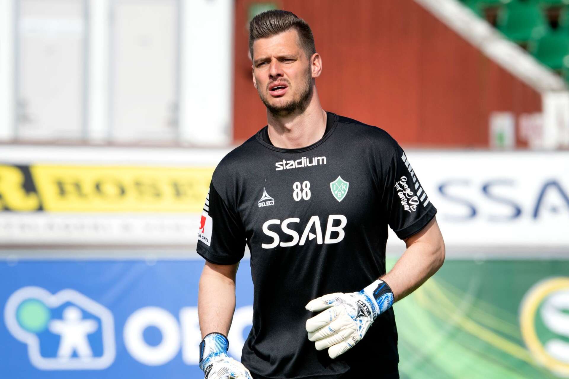 Peter Rosendal fortsätter karriären i Karlstad Fotboll. 