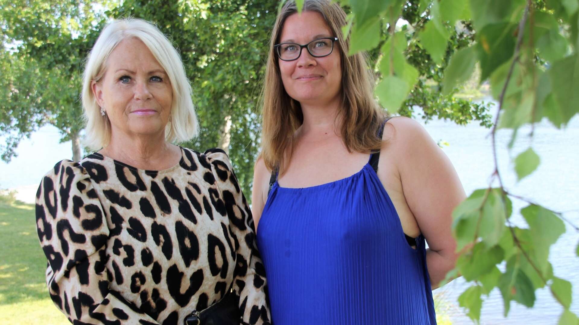 Laila Karlsson (med författarnamnet Lager) och Ellinor Wikman signerar böcker på Bengtsfors bokhandel på måndag. 