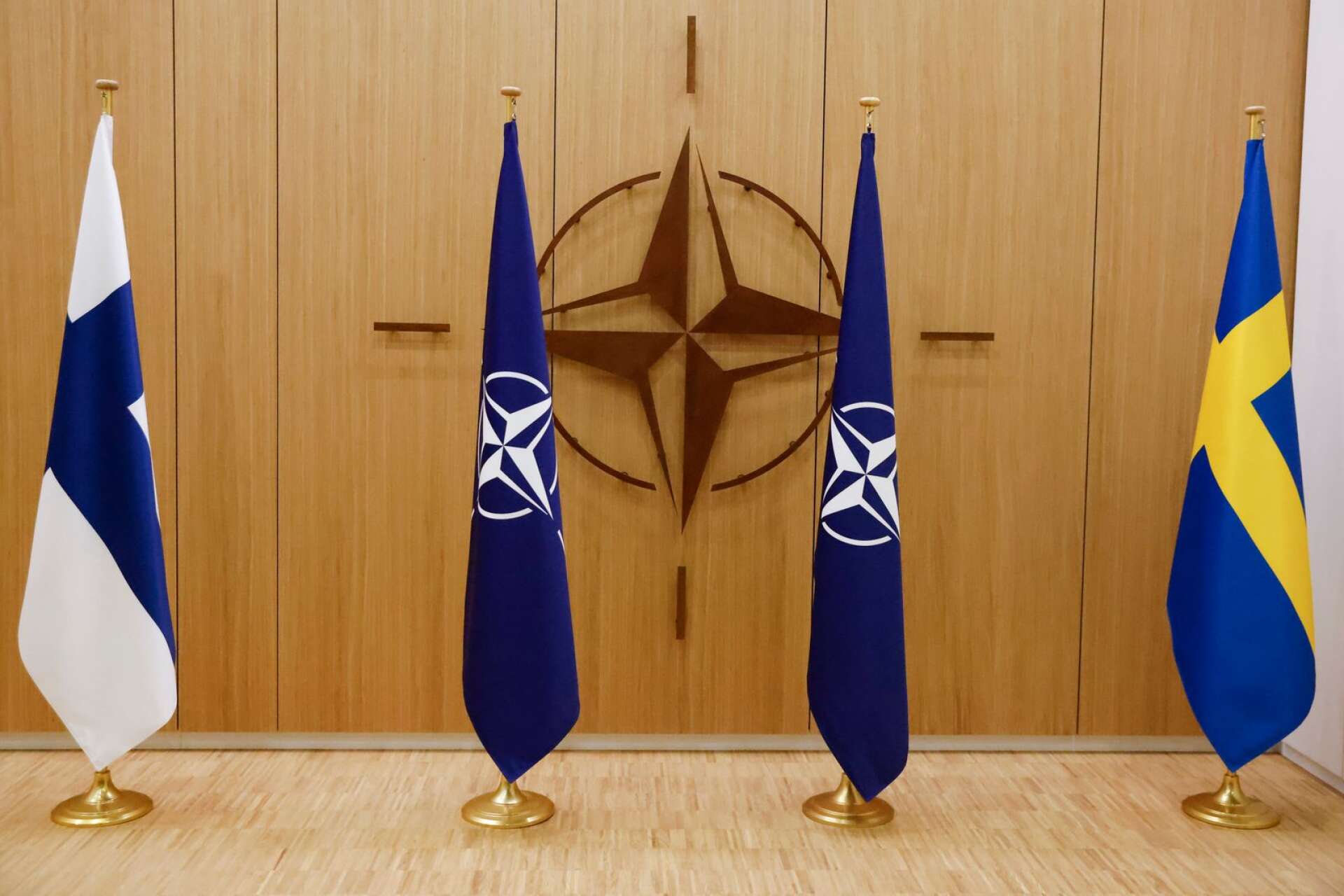 Finland ser ut att godkännas av Nato före Sverige, men försvarsministern Pål Jonson är hoppfull för att Sverige ska kunna bli medlemmar till Natos toppmöte i Vilnius i juli i år.