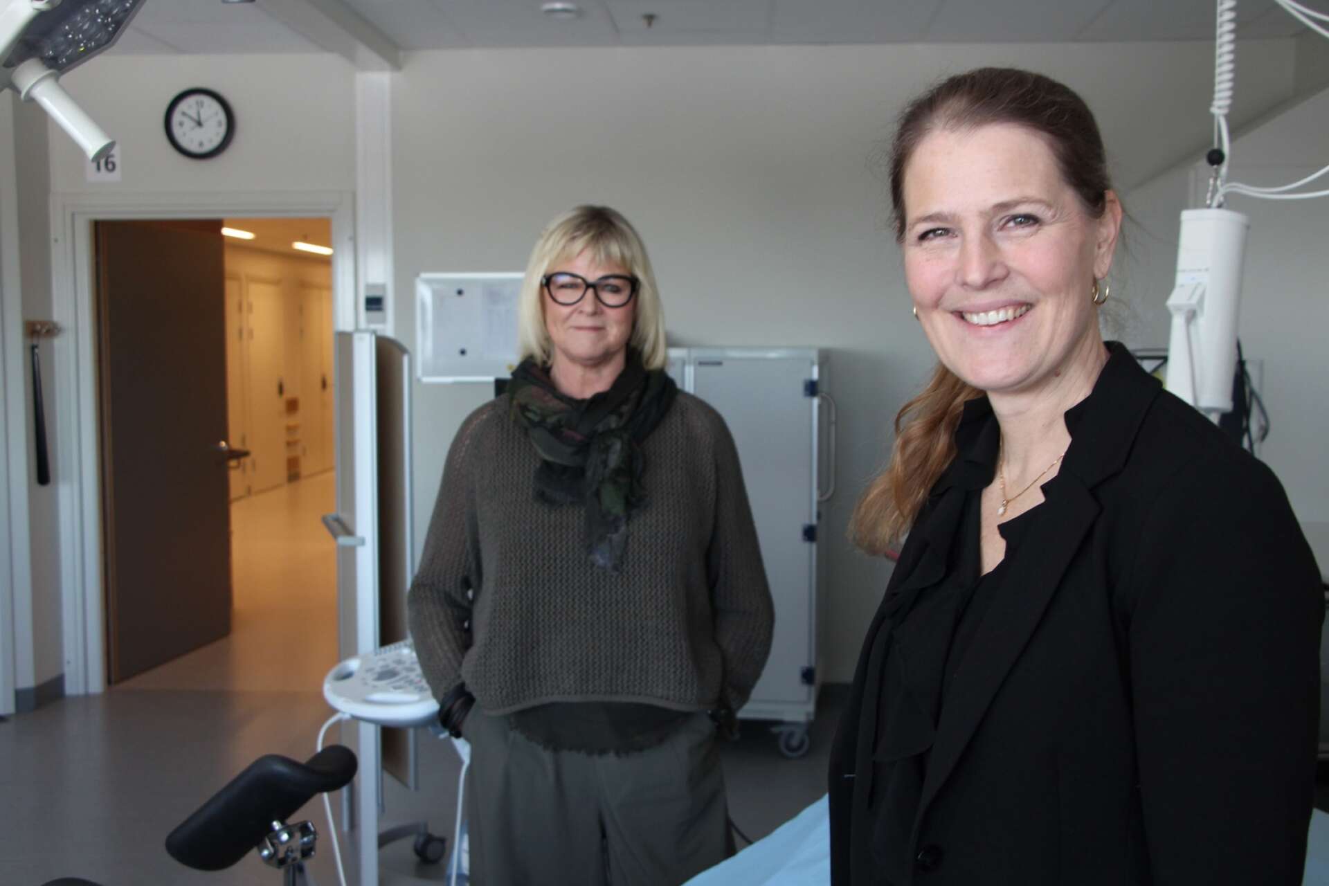 Just nu finns det ingen kö till första besök eller dagkirurgi hos gynmottagningen i Skövde berättar Ylva Ringhede, enhetschef och Emelie Ottosson, läkarchef.