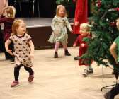 I januari 2020, strax innan pandemin firade Lions Club Degerfors 10-årsjubileum för sin julgransplundring på Tunet Folkets hus.