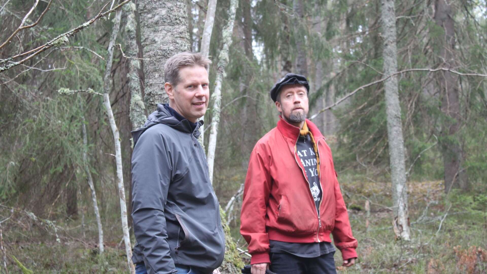 Värmland behöver mer av levande skogar, inte stora kalhyggen, menar Lars-Ola Westerlund och Joachim Nilsson, Naturskyddsföreningen Värmland.
