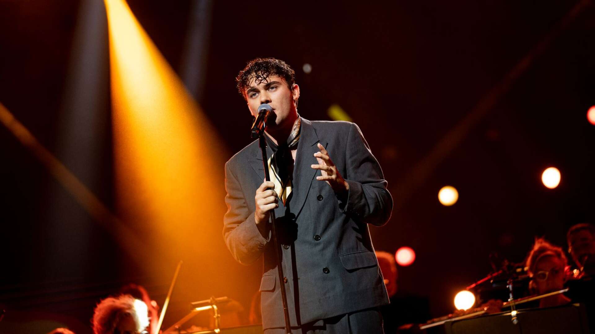 Luka Nemorin är topp sju i Idol 2022. Hans version av Ed Sheerans I see fire gick hem både bland juryn och tv-tittarna. 